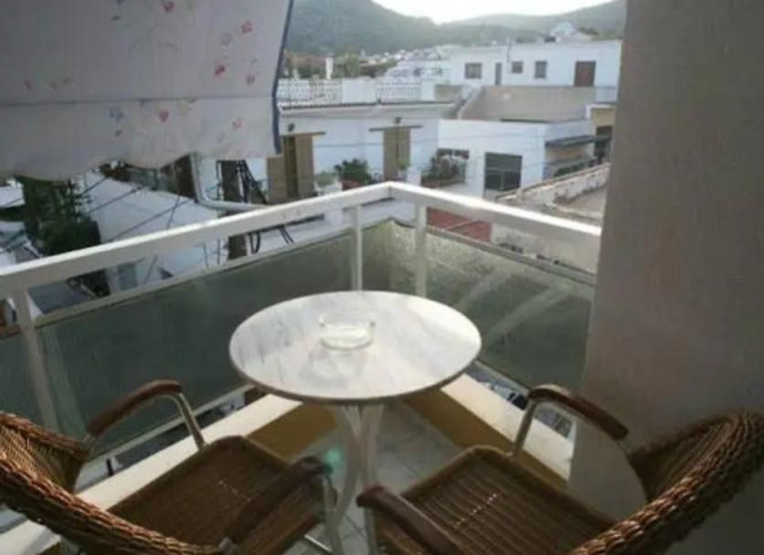 Balcony Photo