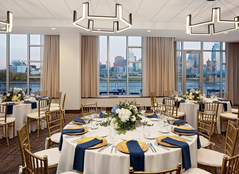 Banquet hall Photo