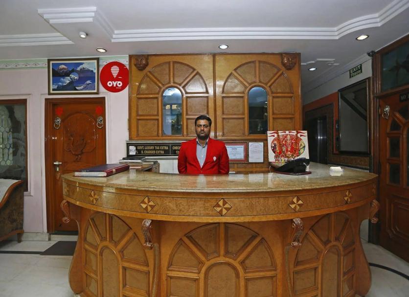 Front desk Photo