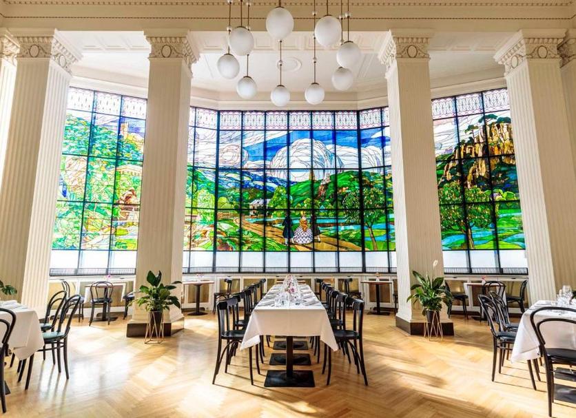Restaurant Photo