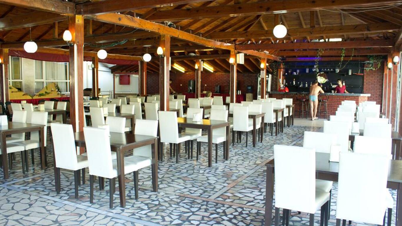 Ares City Hotel