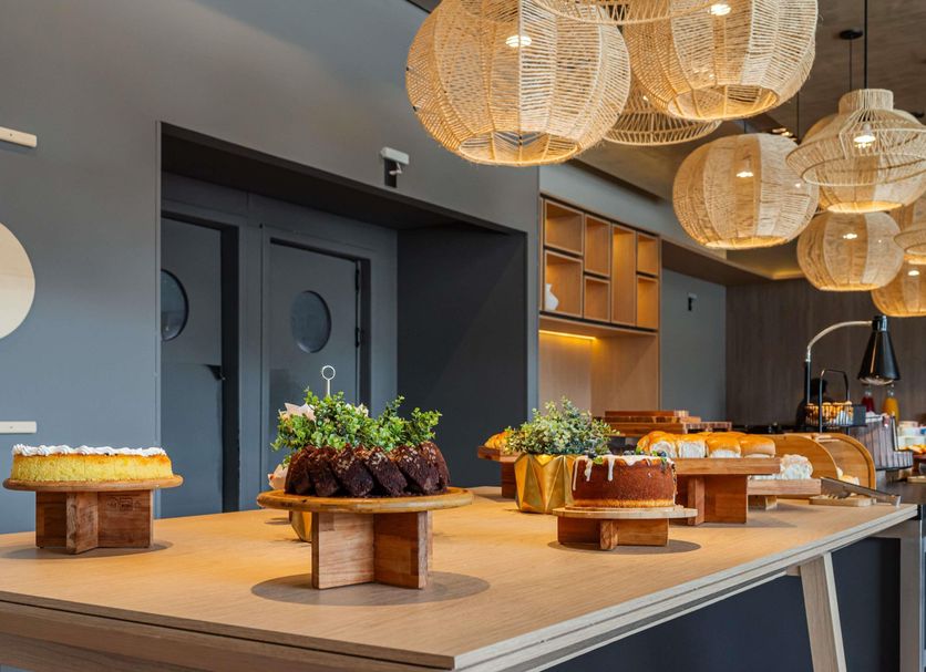 Buffet Photo