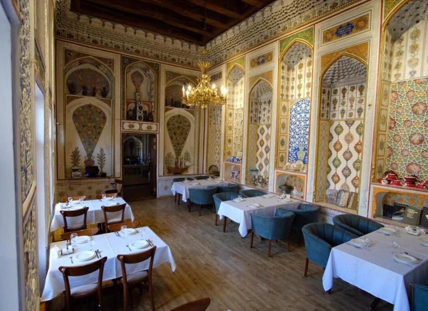 Restaurant Photo