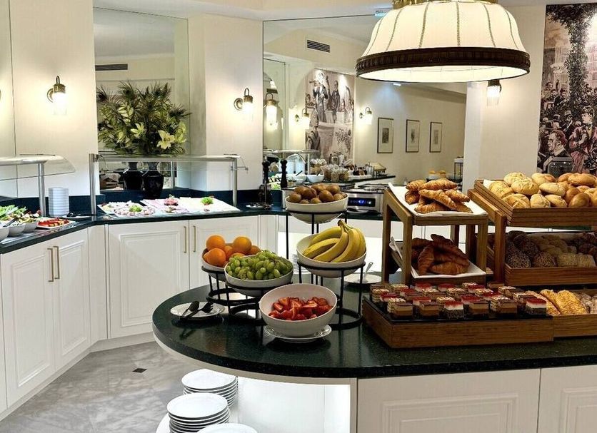 Buffet Photo