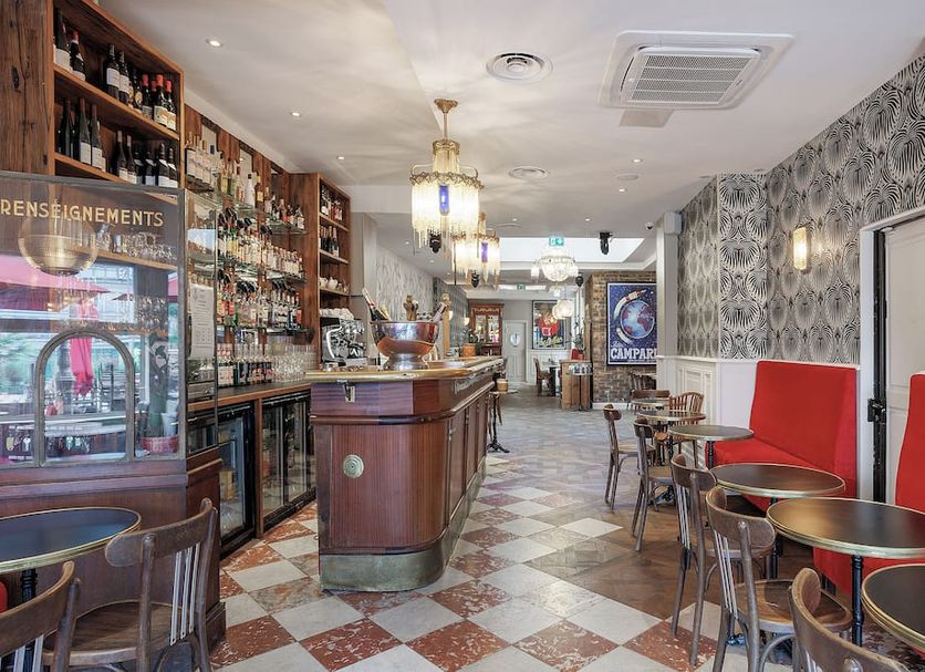 Bar Photo
