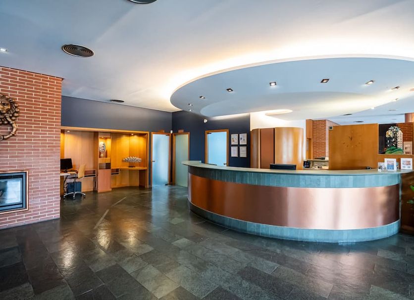 Front desk Photo