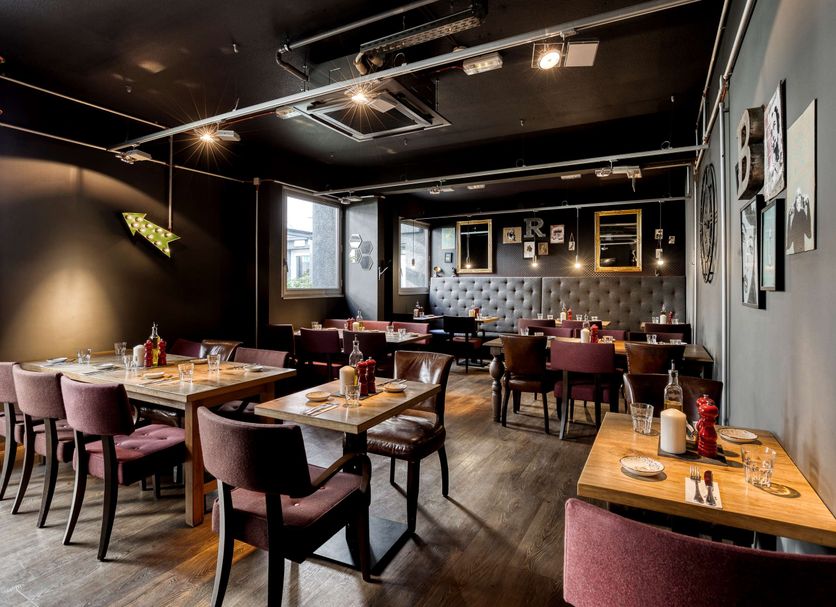 Restaurant Photo