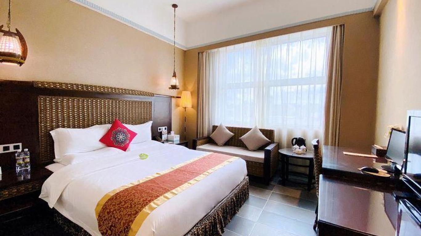 Serengeti Hotel