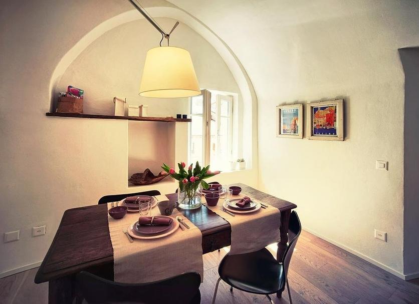 Dining room Photo