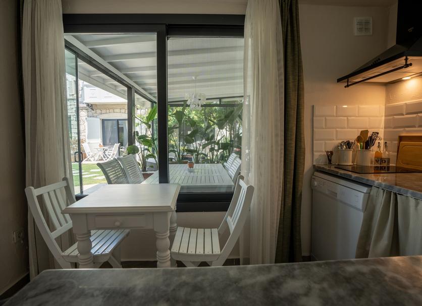 Dining room Photo