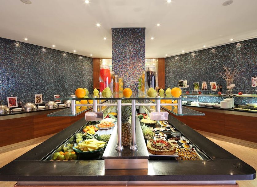 Buffet Photo