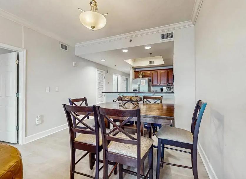 Dining room Photo
