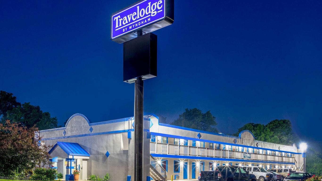 Travelodge by Wyndham Richmond IN