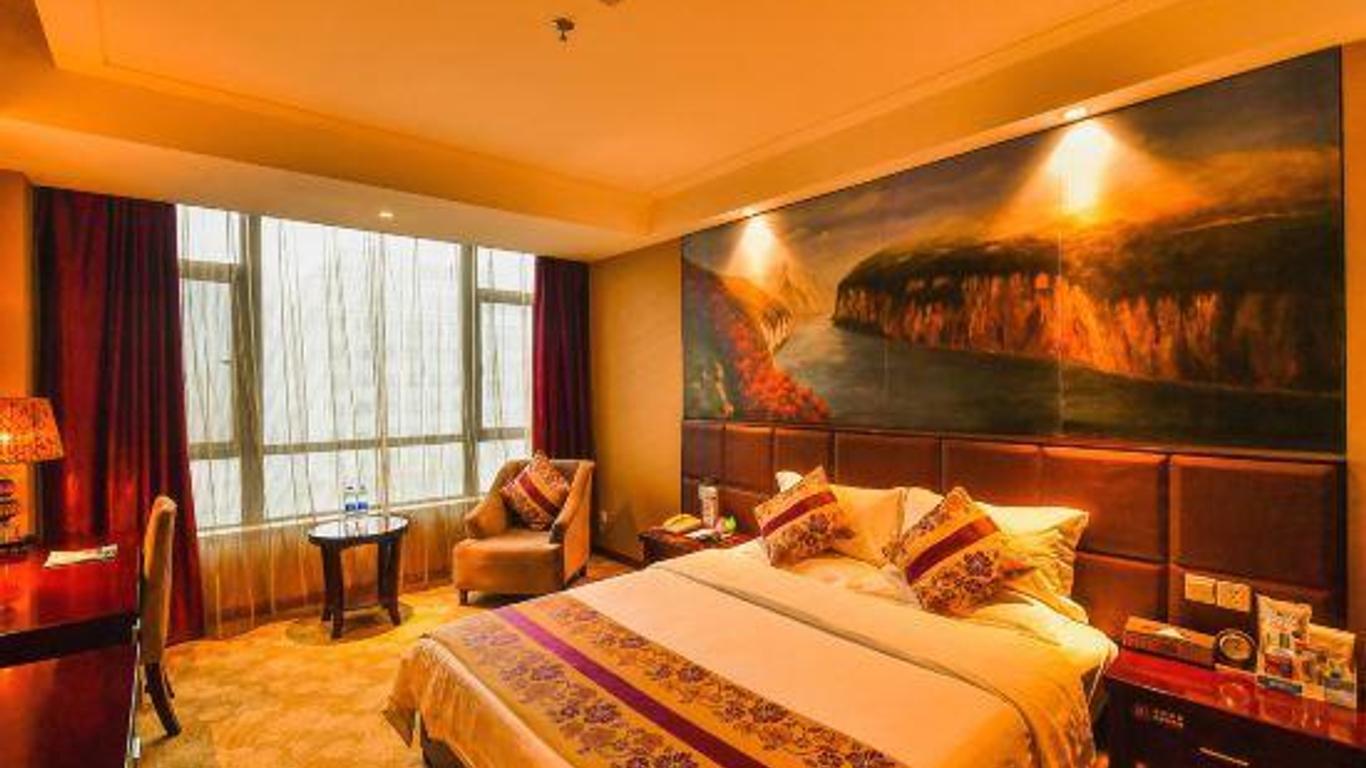 Three Gorges Dongshan Hotel