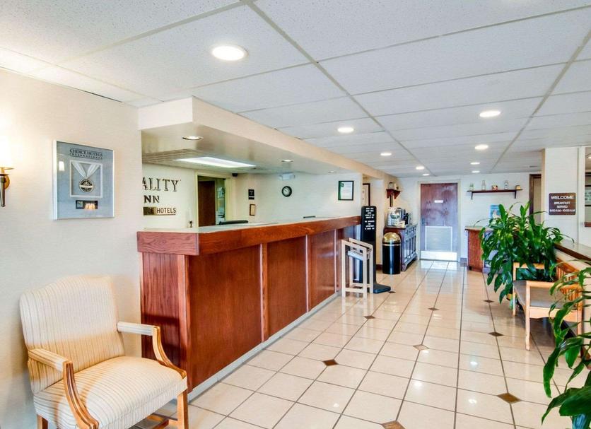 Front desk Photo