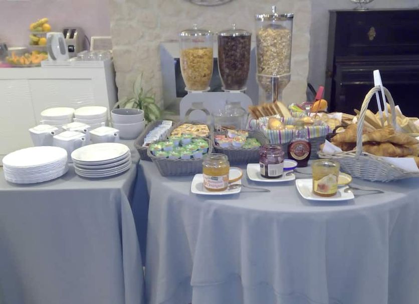 Buffet Photo