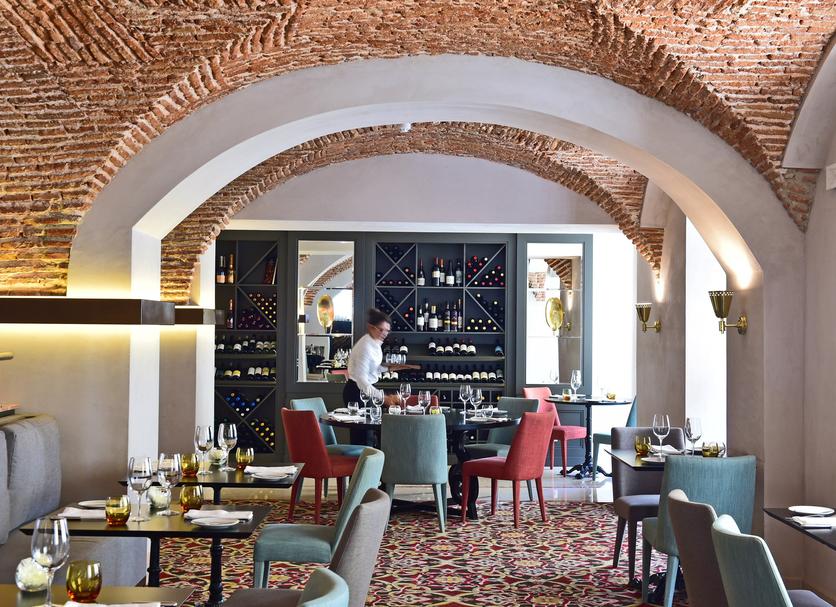 Restaurant Photo