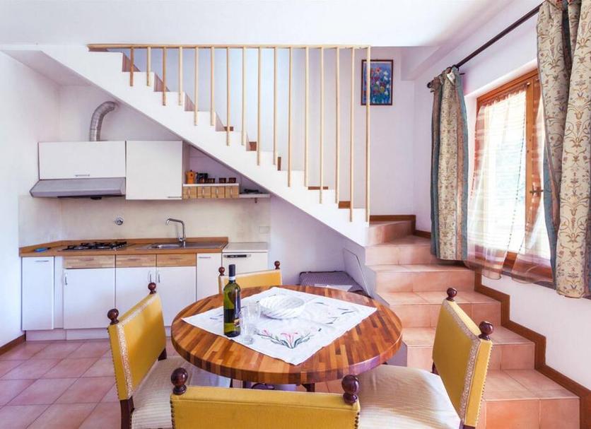 Dining room Photo