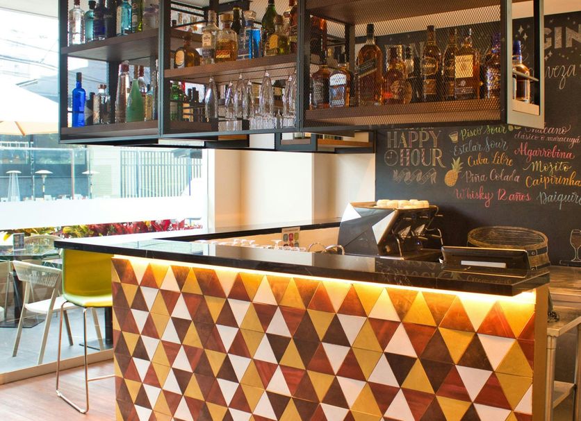 Bar Photo