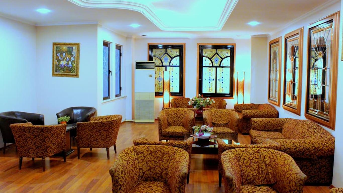 Yaztur Hotel