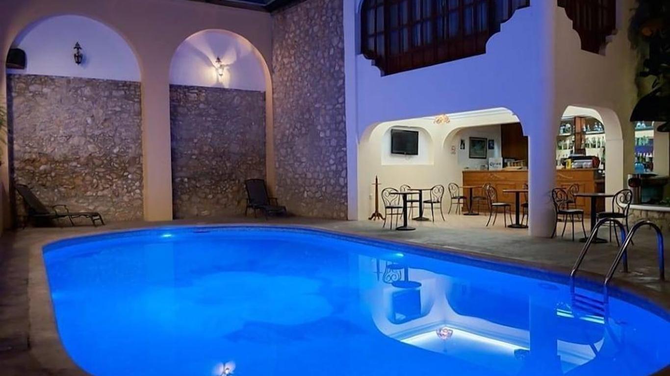 Hotel Hacienda de los Angeles