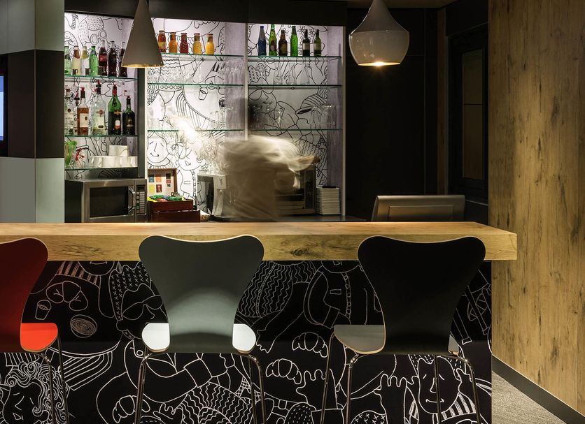 Bar Photo