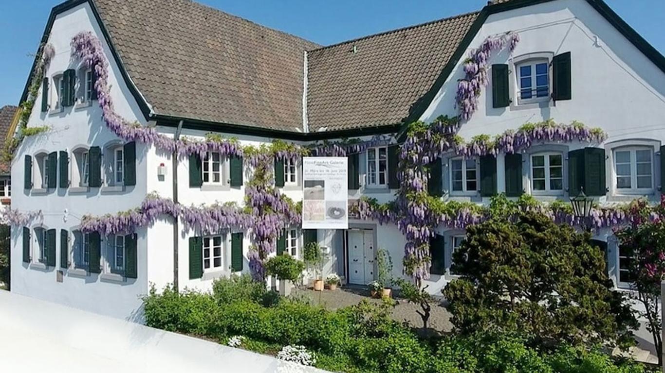 RheinRiver Guesthouse - Boutique Art Hotel am Rhein