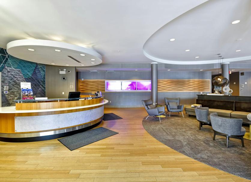 Front desk Photo