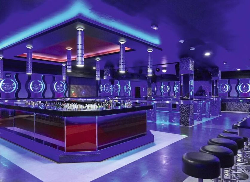 Bar Photo