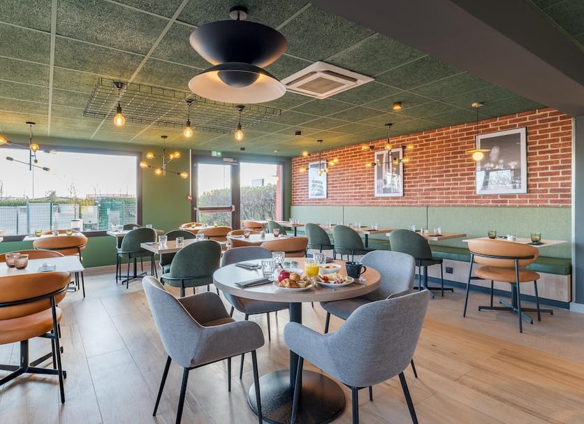 Restaurant Photo