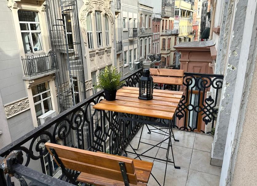 Balcony Photo