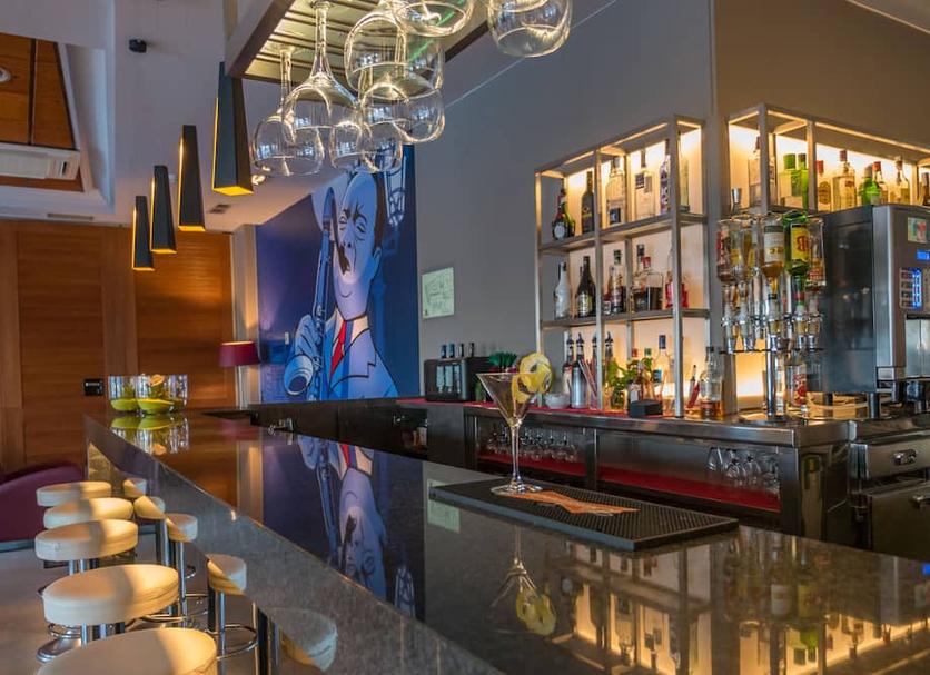 Bar Photo
