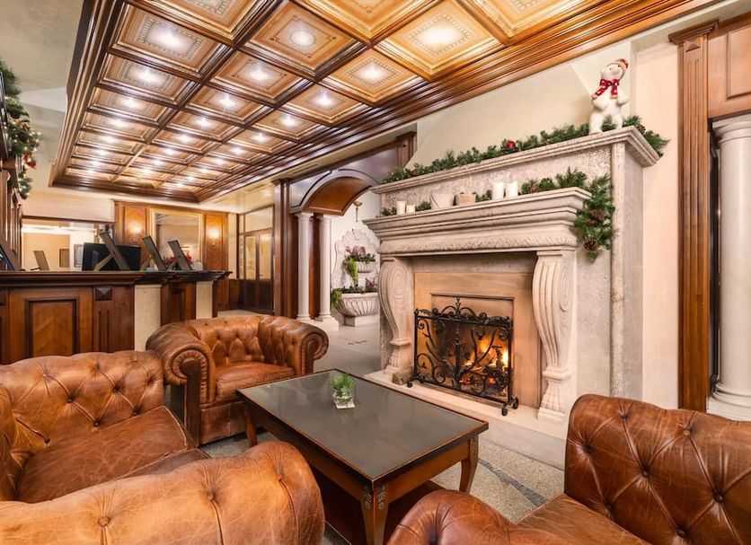 Lounge Photo