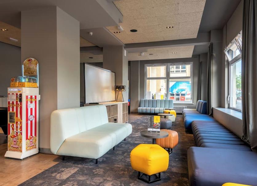 Lounge Photo