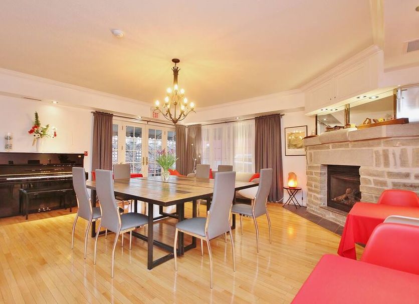 Dining room Photo