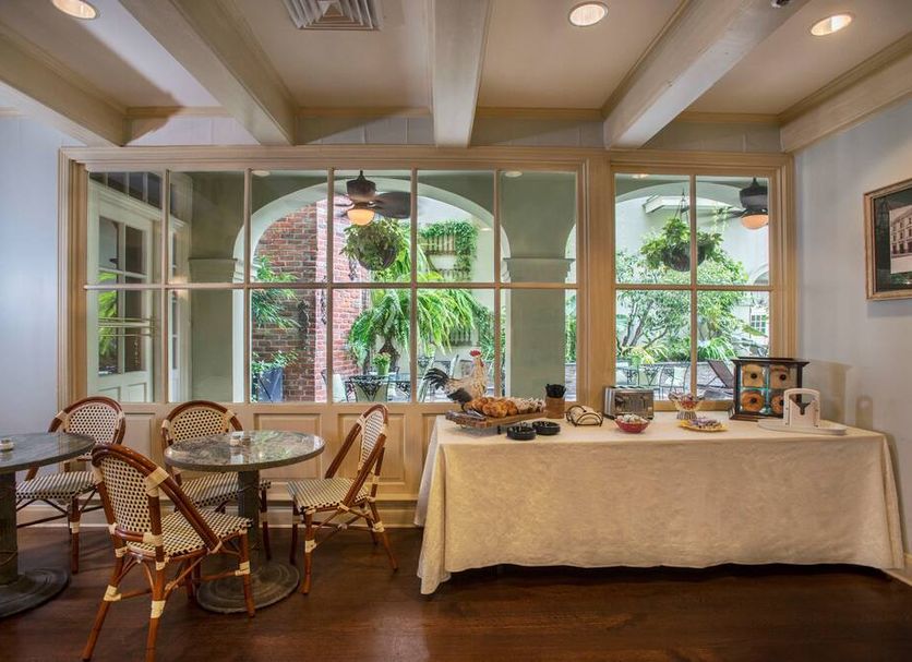 Dining room Photo