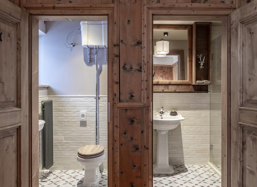 Bathroom Photo