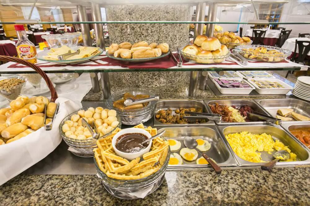 Buffet Photo