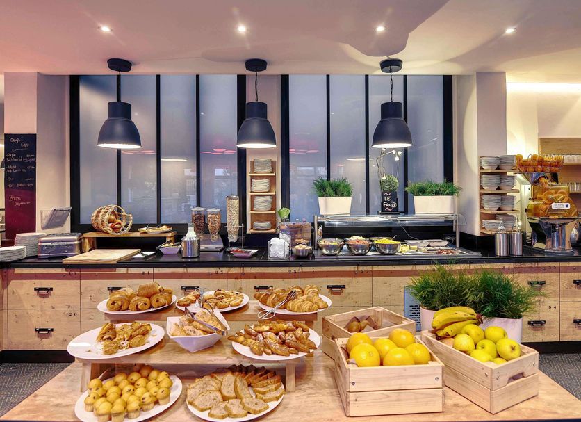 Dining room Photo