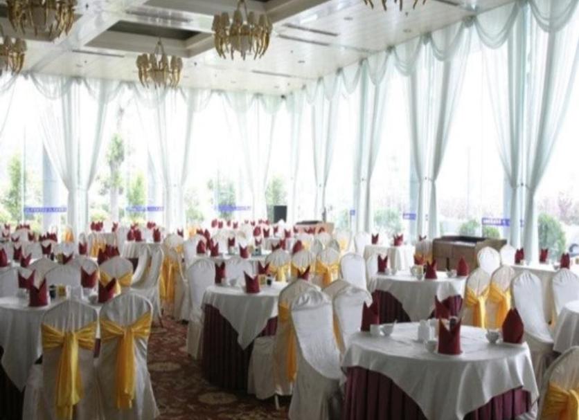 Banquet hall Photo