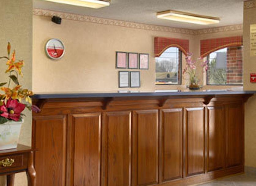 Front desk Photo