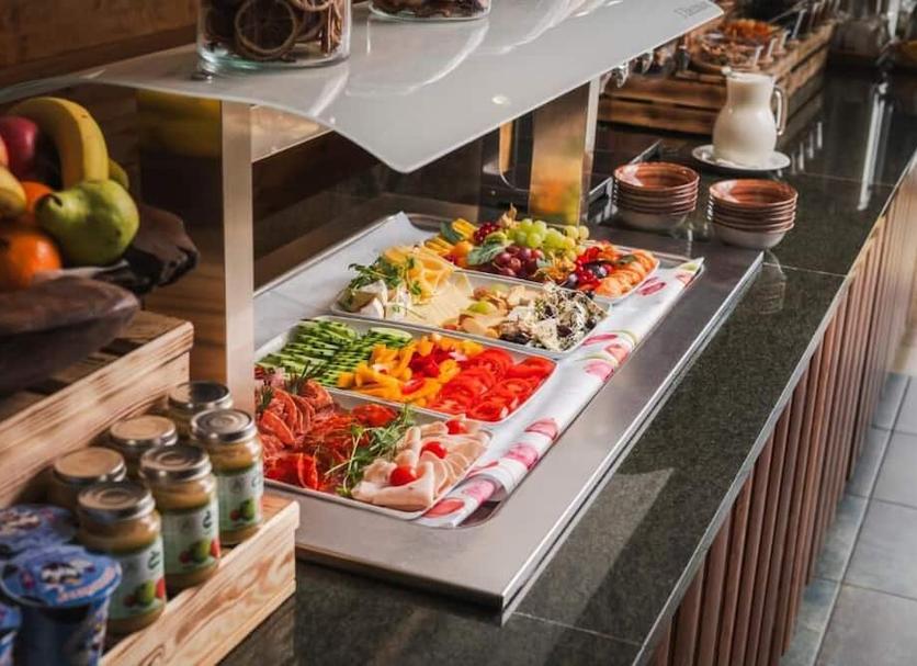 Buffet Photo