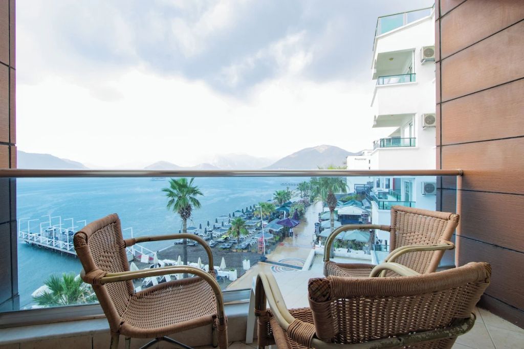 Balcony Photo