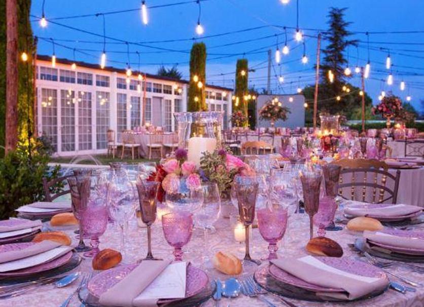 Banquet hall Photo