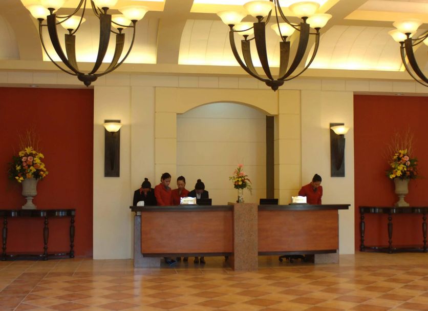 Front desk Photo