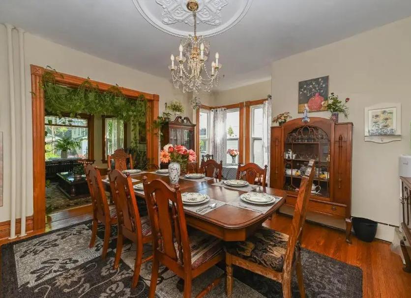Dining room Photo