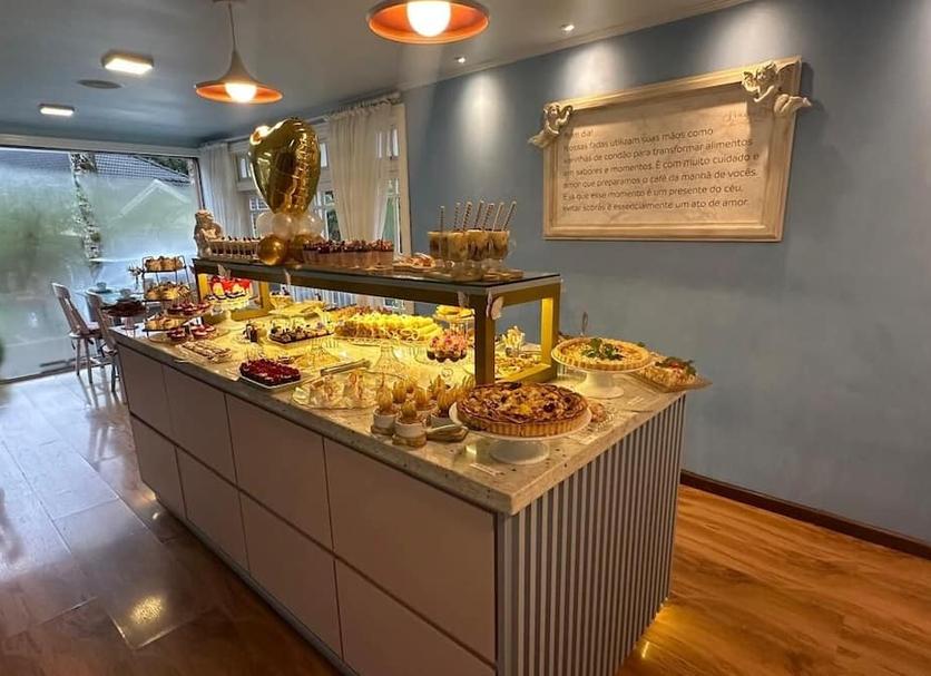 Buffet Photo