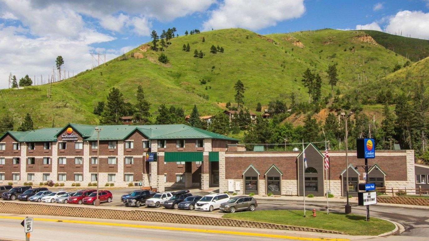 Comfort Inn and Suites Hotel in the Black Hills