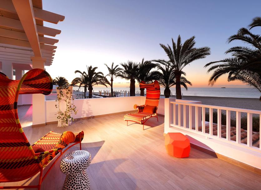 Balcony Photo