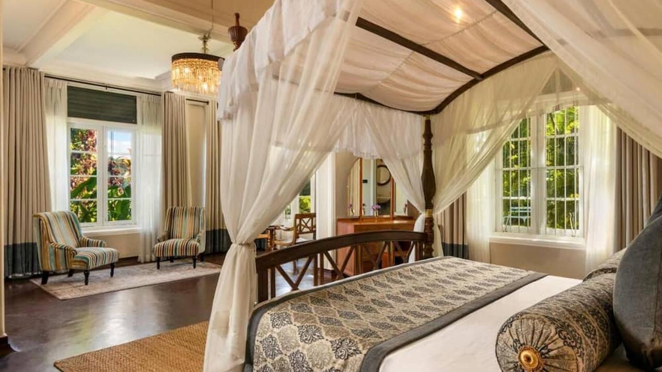 Castle Hill Bungalow